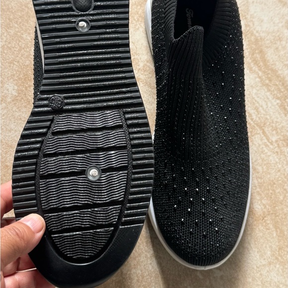 Tommy Bahama Black Knit Slip-On Athletic Shoes - Picture 5 of 5